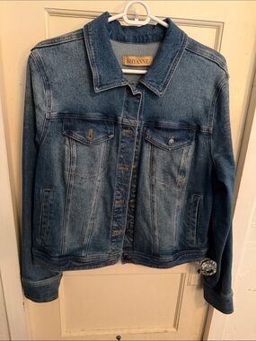Shyanne Classic Medium Blue Denim Jacket